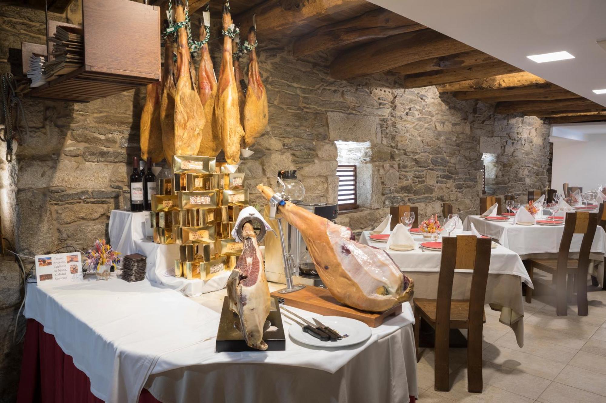 Hotel Roma Sarria Luaran gambar