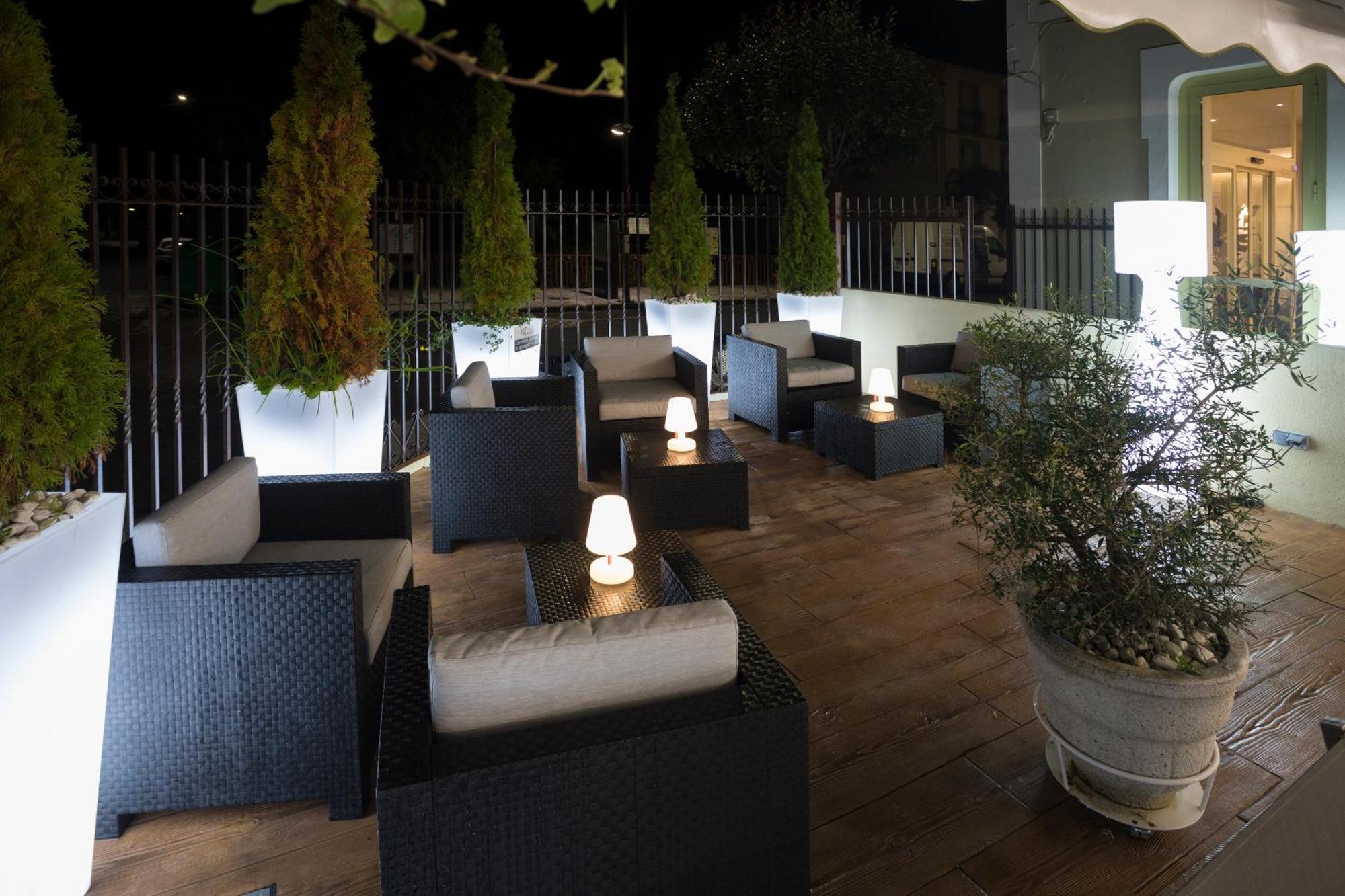 Hotel Roma Sarria Luaran gambar
